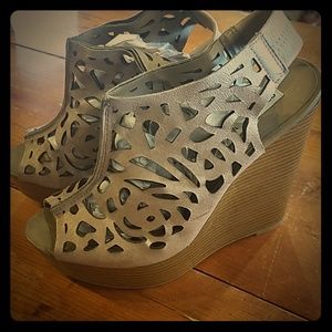 Steve Madden Wedges Brown/ Tan